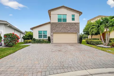 4321 Marina Way, Lighthouse Point, FL 33064