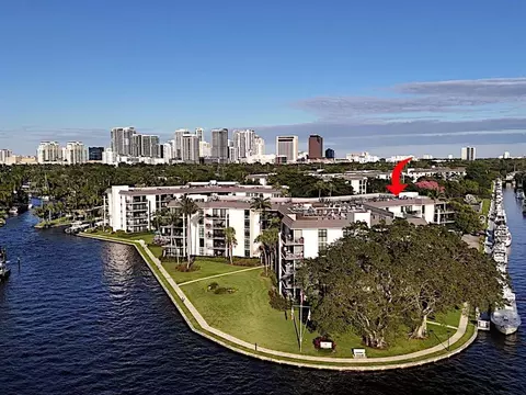 1350 River Reach Dr #501, Fort Lauderdale, FL 33315