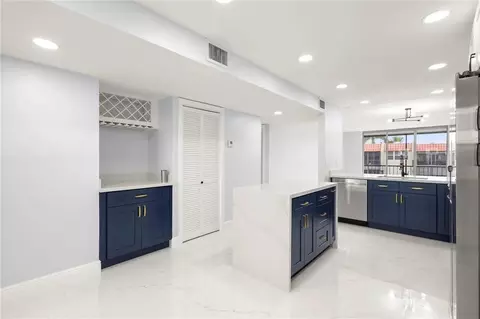 777 S Federal Hwy #E303, Pompano Beach, FL 33062