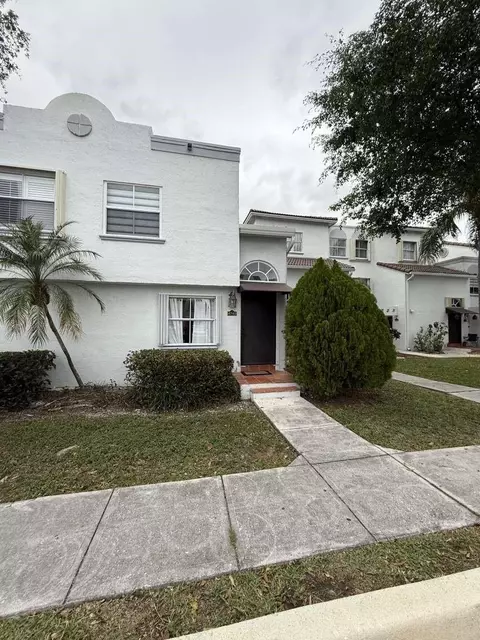 4740 NW 97th Pl #227, Doral, FL 33178
