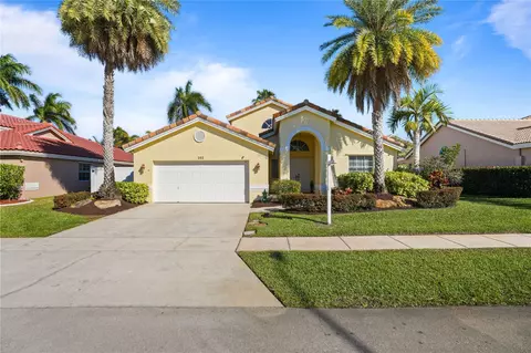 955 NW 202nd Ave, Pembroke Pines, FL 33029