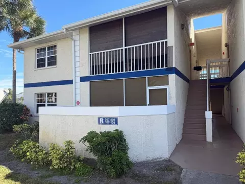 1531 SE Royal Green Cir #107, Port Saint Lucie, FL 34952