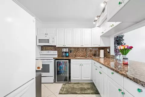 9280 SW 3rd St #802, Boca Raton, FL 33428
