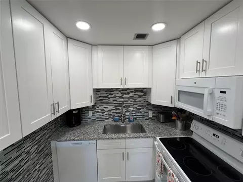 62 Farnham C #62, Deerfield Beach, FL 33442