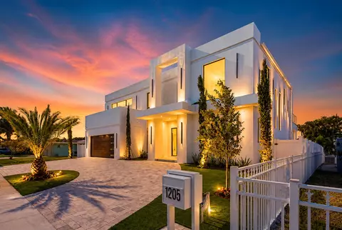 1205 Avocado Isle, Fort Lauderdale, FL 33315