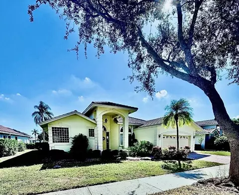 2800 Oakbrook Ln, Weston, FL 33332