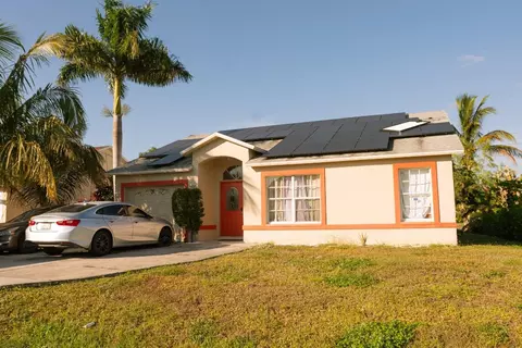 5339 Dixie, Naples, FL 34113