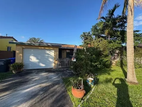1507 Hayes St, Hollywood, FL 33020