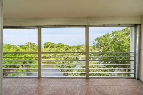 2502 Antigua Ter #J4, Coconut Creek, FL 33066