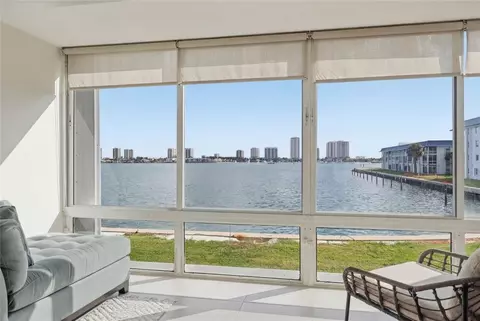 2936 Lake Shore Dr #204, Riviera Beach, FL 33404