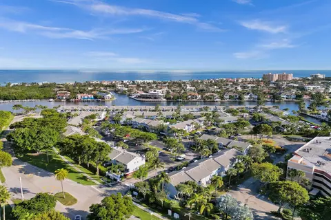 1010 E Jeffery, Boca Raton, FL 33487