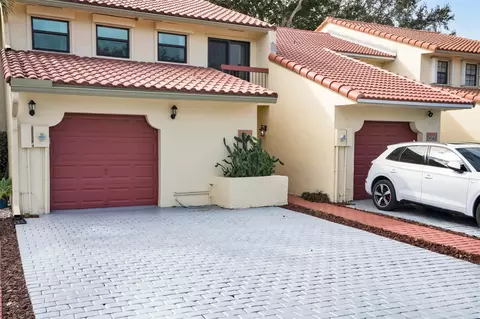 9530 Alcazar Ln #9530, Davie, FL 33324