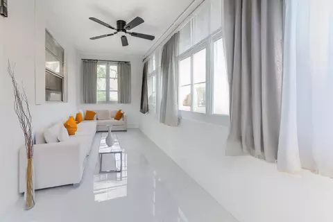 2401 NW 41st Ave #101, Lauderhill, FL 33313
