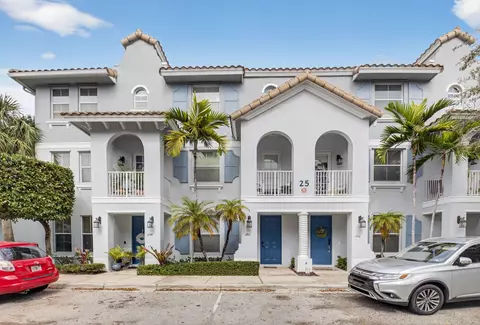 1252 Via De Fossi, Boynton Beach, FL 33426