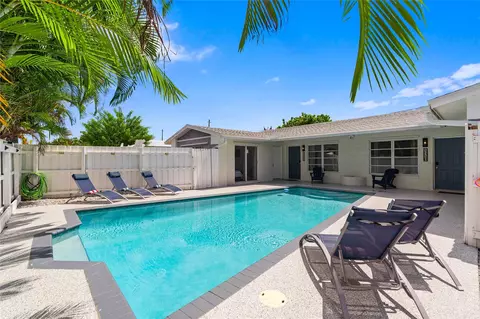 1518-1520 NE 51st St, Fort Lauderdale, FL 33334
