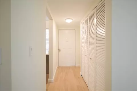 Entry Way - 3151 SE Aster Ln #1301, Stuart, FL 34994 photo 2 of 2