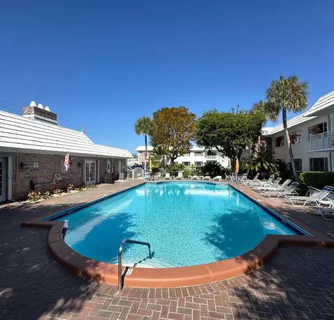 350 S Cypress Rd #522, Pompano Beach, FL 33060