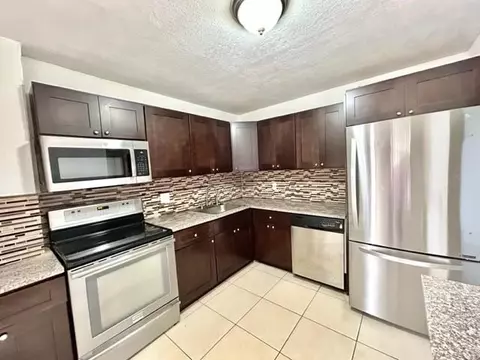 6101 N Falls Circle Dr #402, Lauderhill, FL 33319