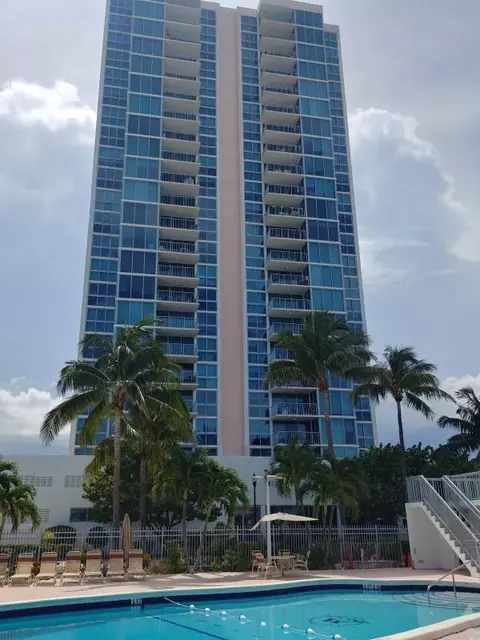 2655 Collins Ave #602, Miami Beach, FL 33140