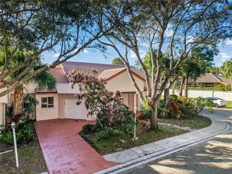 10945 W Broward #10945, Plantation, FL 33324