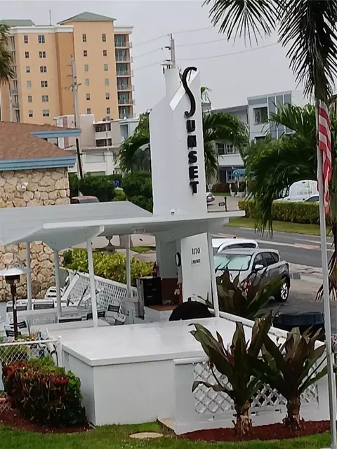 1110 N Riverside Dr #26, Pompano Beach, FL 33062