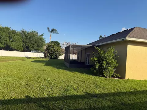123 Ruby Lake Dr, Winter Haven, FL 33884 photo 2
