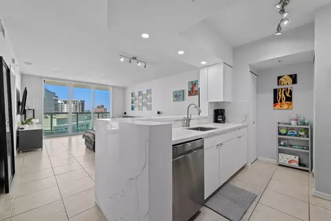347 N New River Dr #2707, Fort Lauderdale, FL 33301