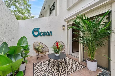 555 NE 7th Ave #5A, Fort Lauderdale, FL 33301