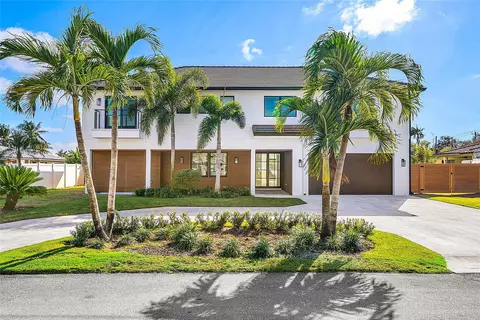 Exterior - 8 Leeward Cir, Jupiter, FL 33469 photo 8 of 8