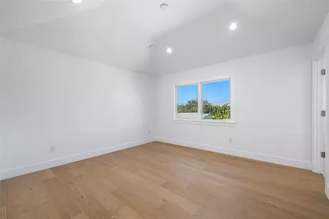 Bedroom - 8 Leeward Cir, Jupiter, FL 33469 photo 4 of 6