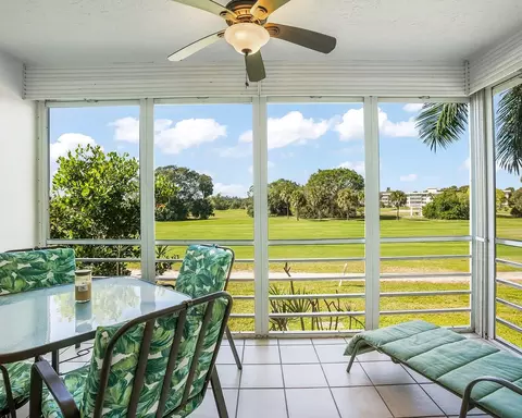 2671 S Course Dr #203, Pompano Beach, FL 33069