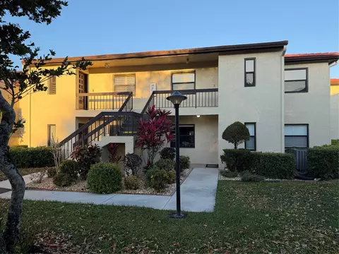 21217 Lago Cir #6-J, Boca Raton, FL 33433