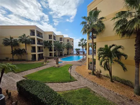 2351 Lakeview Dr #208, Sebring, FL 33870