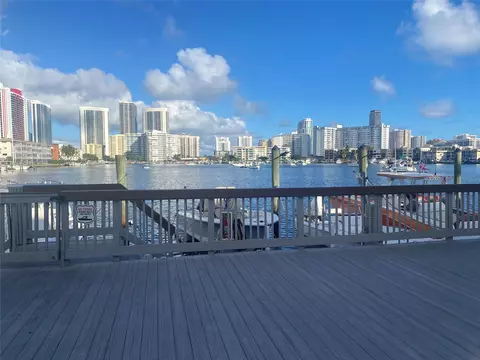 462 Golden Isles Dr #110, Hallandale Beach, FL 33009