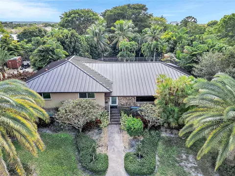4000 NW 74th St, Coconut Creek, FL 33073