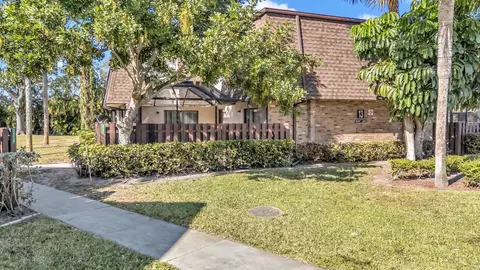 2540 NW 99 Ave #2540, Coral Springs, FL 33065