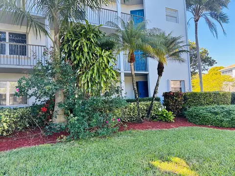 800 SW 125th Way #112 O, Hollywood, FL 33027