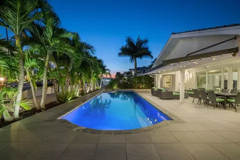 2540 Mercedes Dr, Fort Lauderdale, FL 33316