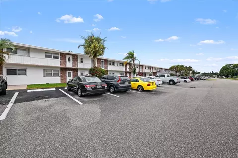 2750 W Golf Blvd #233, Pompano Beach, FL 33064