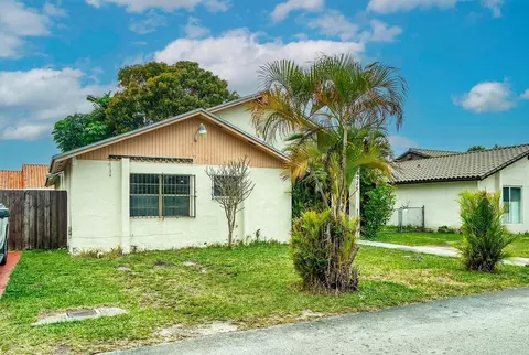 602 SW 99th Pl, Miami, FL 33174