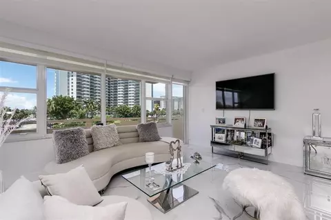 3333 NE 34th St #304, Fort Lauderdale, FL 33308