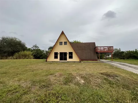 6650 Riggers Rd, Lake Worth, FL 33462