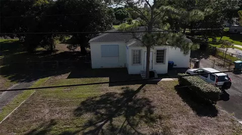 940 NW 151st St, Miami, FL 33169