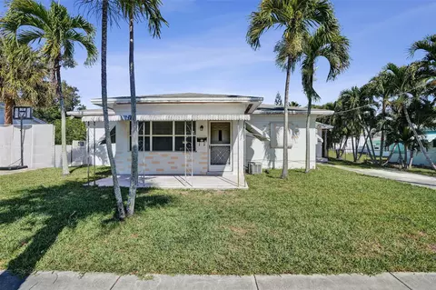 632 SW 8th St, Hallandale Beach, FL 33009