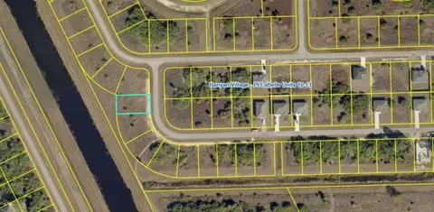 541 Glendale Ave, Labelle, FL 33935