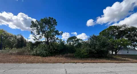 122 Pixie Ave, Labelle, FL 33935 photo 3