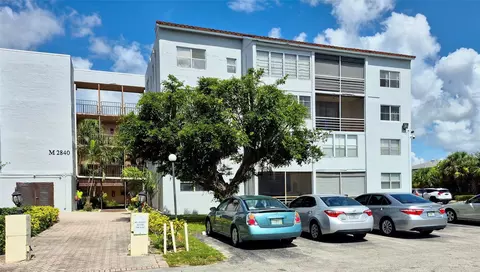 2840 Somerset Dr #208M, Lauderdale Lakes, FL 33311