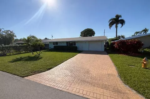 7860 NW 12th, Pembroke Pines, FL 33024