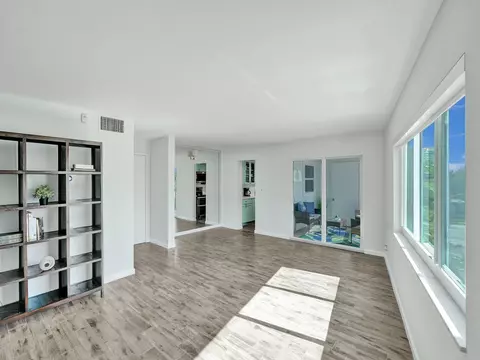 720 Bayshore Dr #302, Fort Lauderdale, FL 33304
