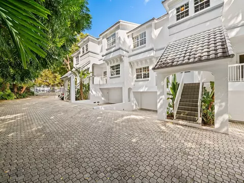 1705 E Las Olas Blvd #3, Fort Lauderdale, FL 33301
